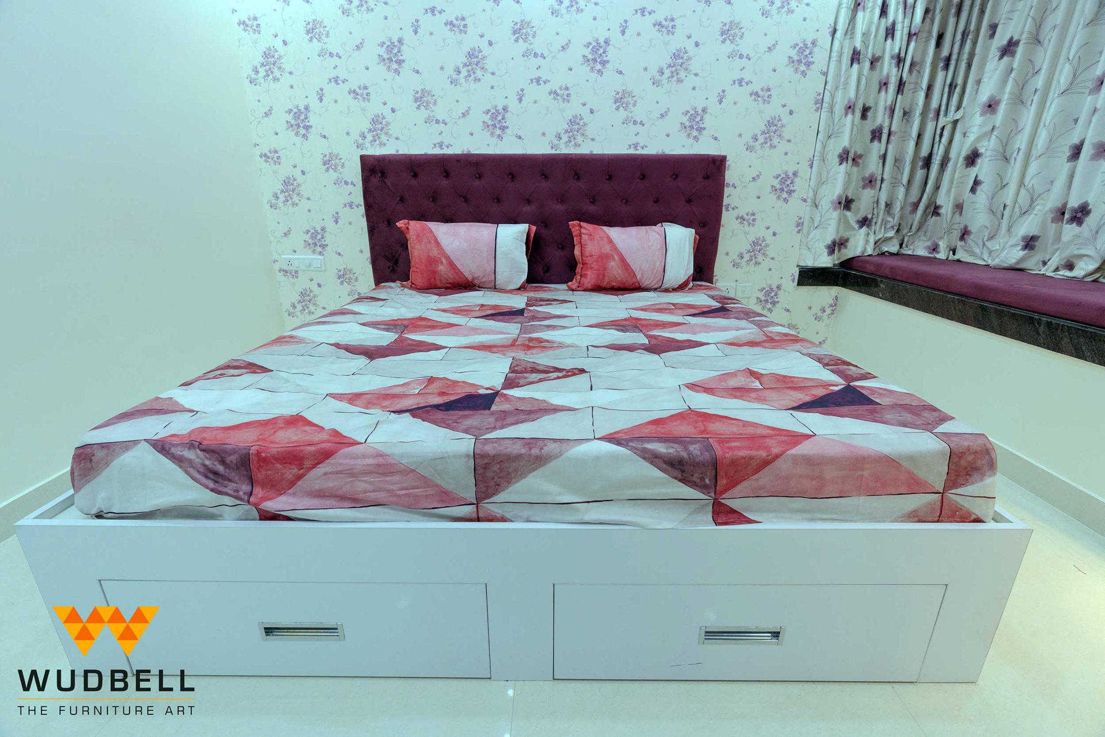 Exquisite storage-friendly bed